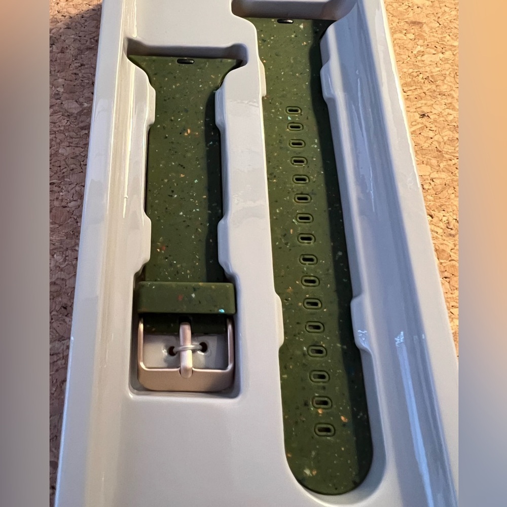 Heyday‎ Olive Speckle Watch Band for Apple Watch 42-49 mm NIB